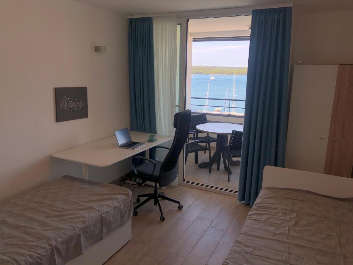 Pula Center Seaview Apartment エクステリア 写真